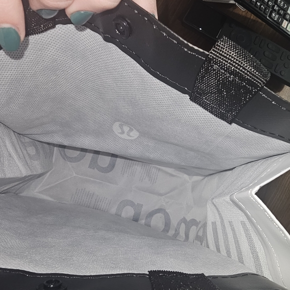 Lululemon Bag *SOLD* - Picture 3 of 3